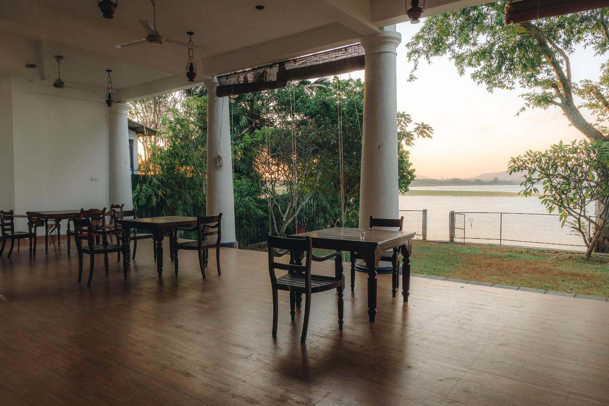 Yala Oga Reach Hotel Tissamaharama Exterior foto